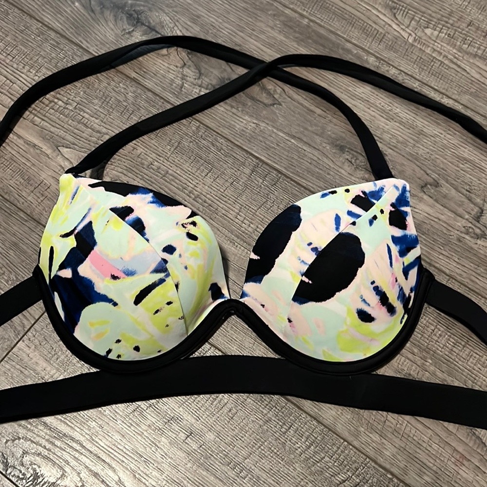 Victoria’s Secret swim top padded